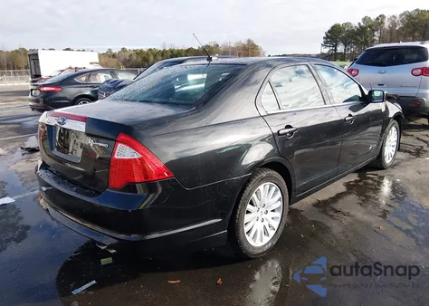 2010 Ford Fusion z USA, uszkodzony, nr VIN 3FADP0135CR203768